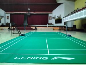 Per lapangan sudah sama biaya pemasangan